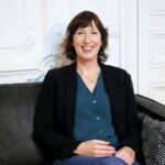 fanny pioffret-spécialiste en shiatsu-sophrologue-yoga du rire-paris