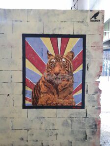 tigre peint sur un mur
